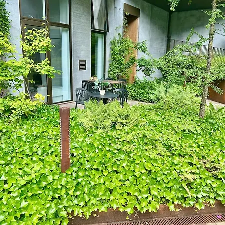 New Copy At O 아파트 *